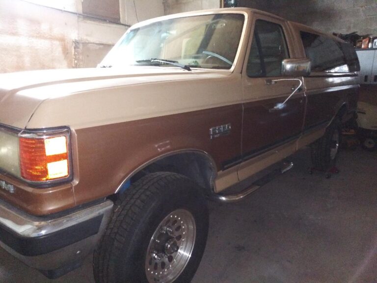 1989 F-250 in shop