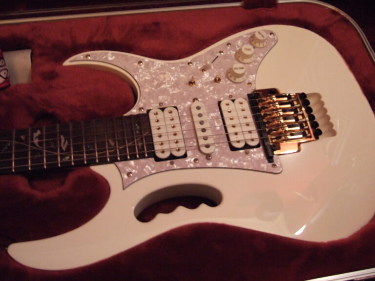 Ibanez Jem body close up with roland midi pickup